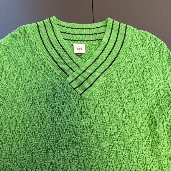 CAbi Women’s Green Textured Knit V-Neck Sweater Size Large Preppy Sporty Chic - Picture 4 of 9